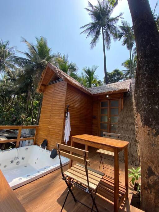 Вилла Mangifera Treehouse-Elixir Beach Farm-Jacuzzi-Cozy Алибаг Экстерьер фото