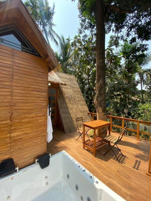 Вилла Mangifera Treehouse-Elixir Beach Farm-Jacuzzi-Cozy Алибаг Экстерьер фото